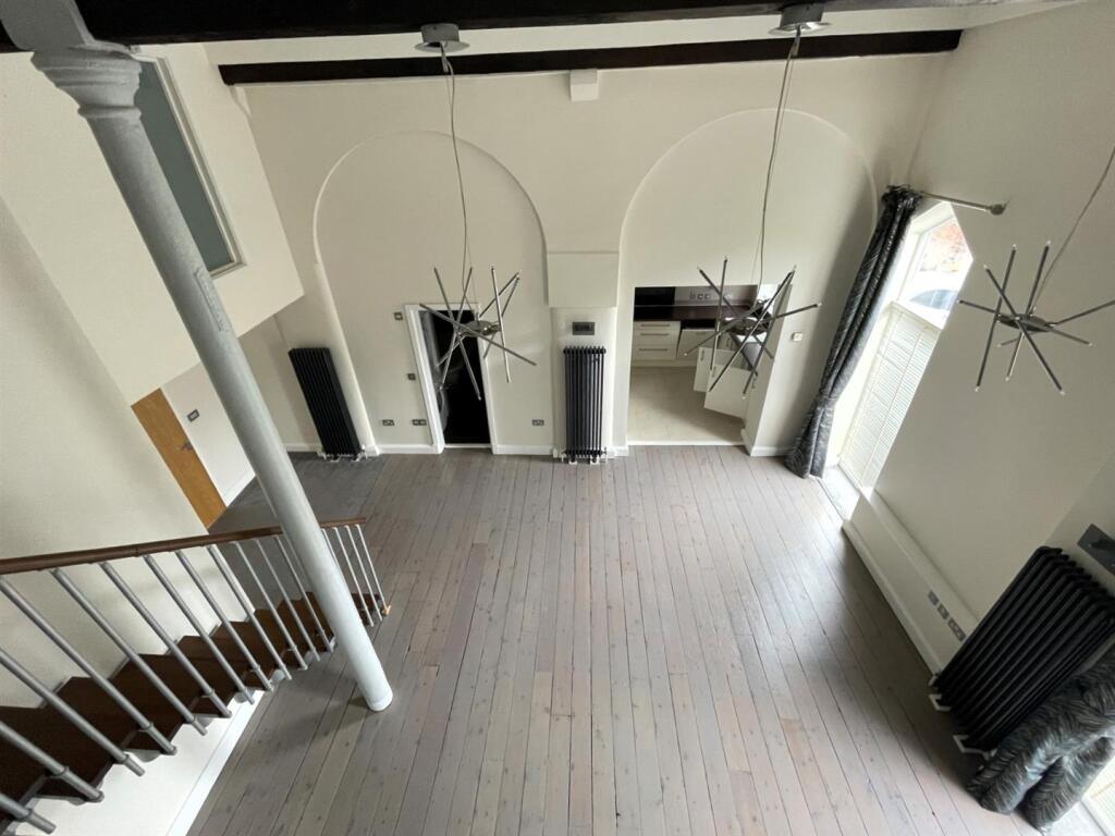 Open plan lounge dining area