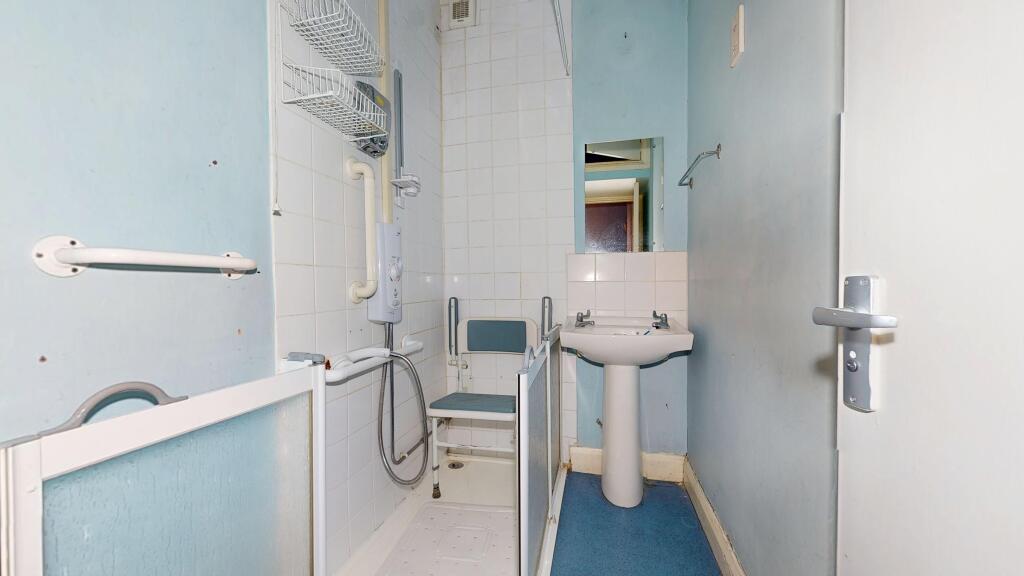 Flat A, 71 George Lane, Lewisham, London, SE13 6HN
