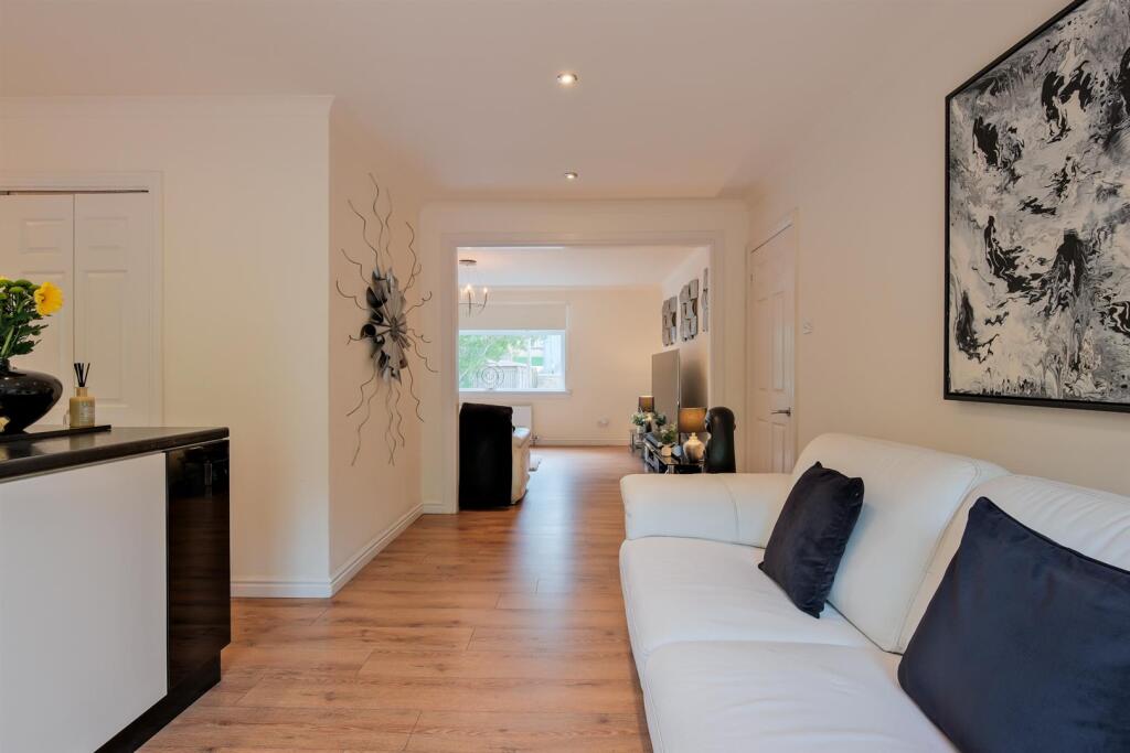 027-66 Morningside Road Newmains ML2 9QN.jpg