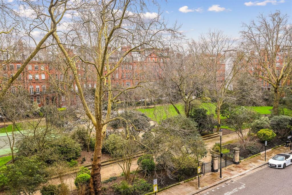 Flat FGH, 54 56 Cadogan Square (31).jpg