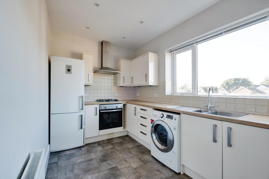 Kitchen - image 1