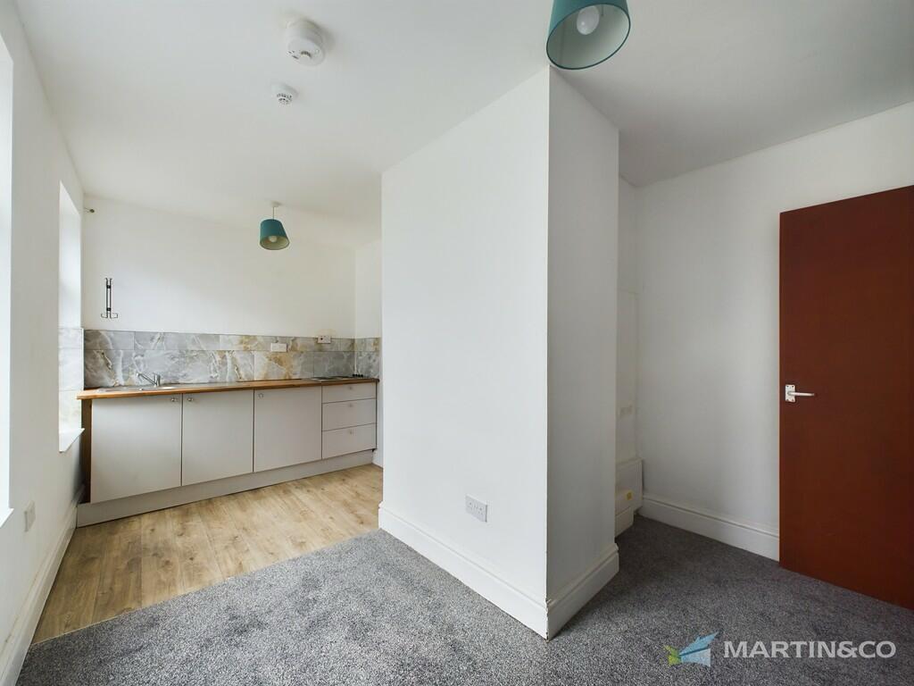 Kitchen Lounge T202410111440.jpg