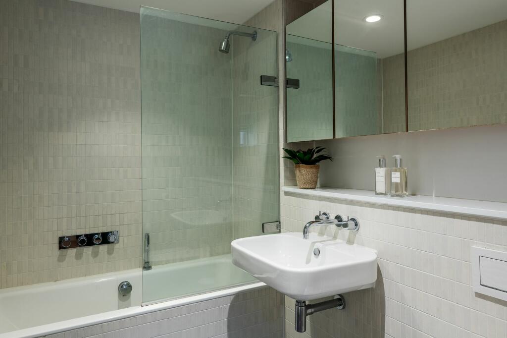 Ensuite_The Royal Dart Townhouse_Kingswear