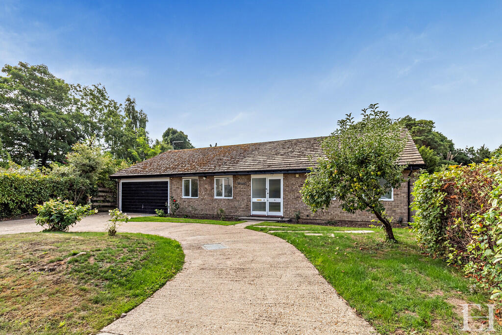 8658771-exteriorW...