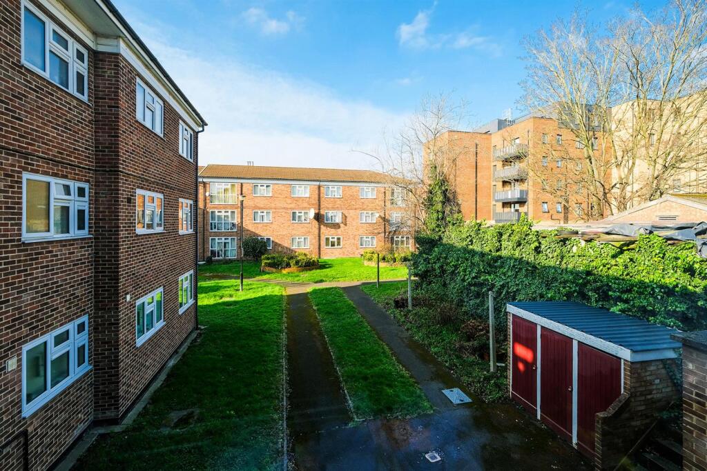 13 Samson Road-16_web.jpg