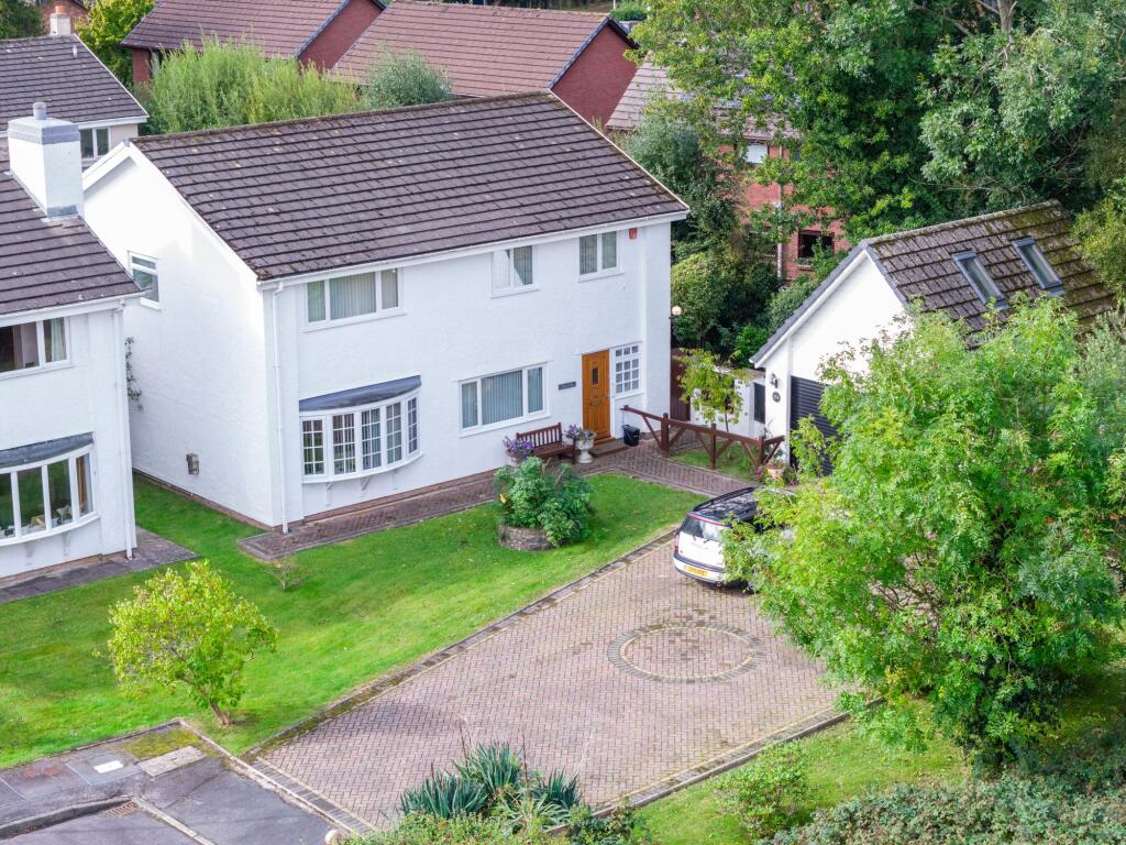 84 Maesceinion, Waunfawr, Aberystwyth, SY23