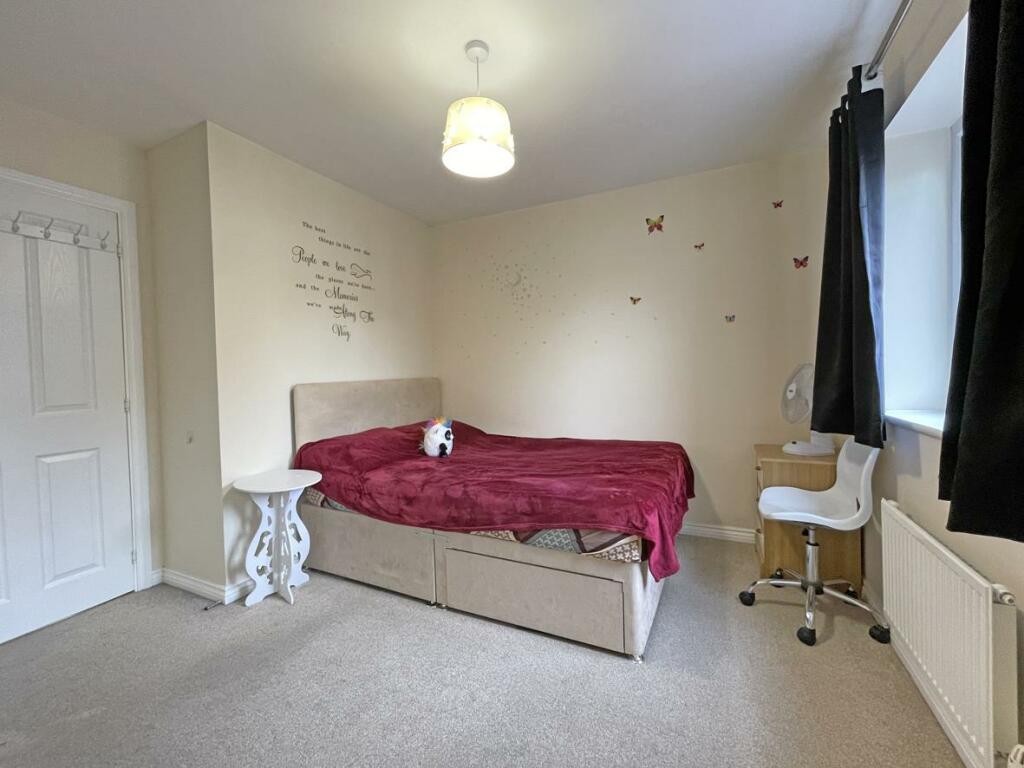 Harlyn Drive 6 Bed 1 Shot 2.jpg