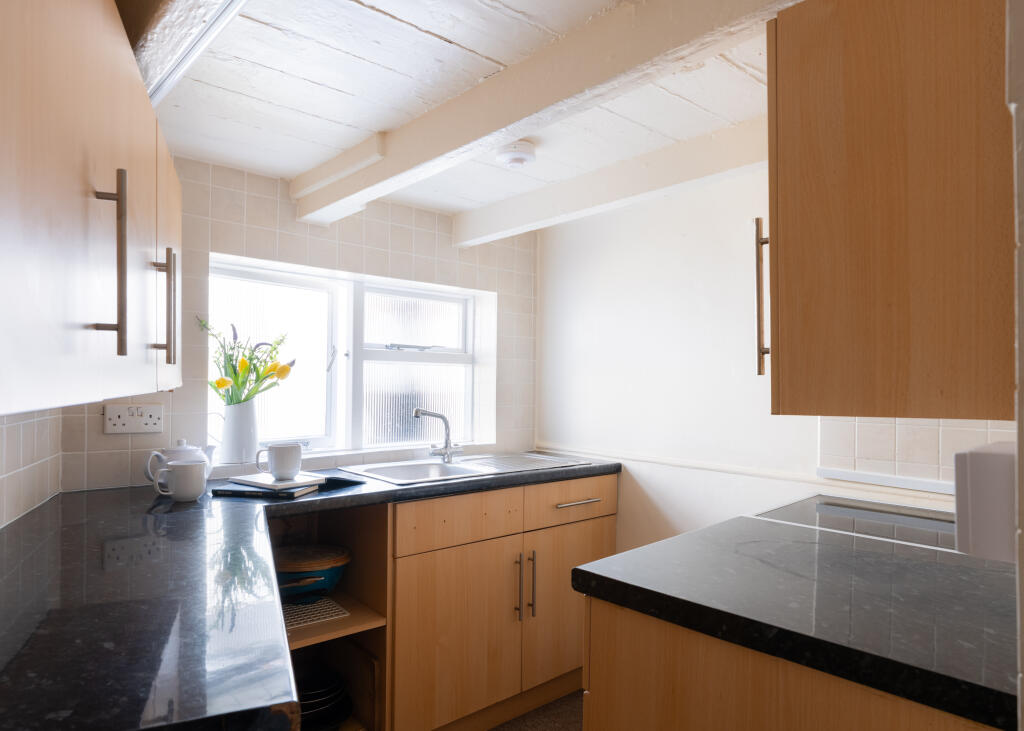 67f3beec2fc2e_Middle Street 13-13