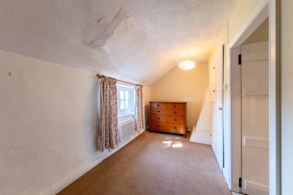 Laburnum Cottage-023.jpg