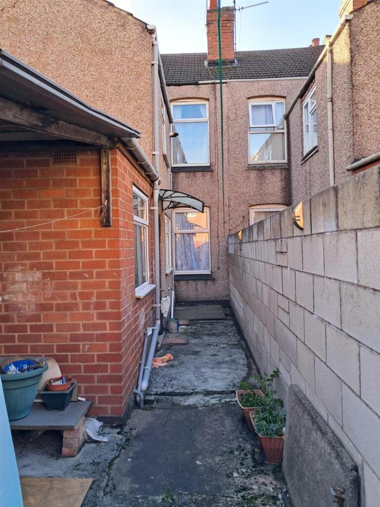 WhatsApp Image 2025-11-20 at 16.11.21_cee14159.jpg