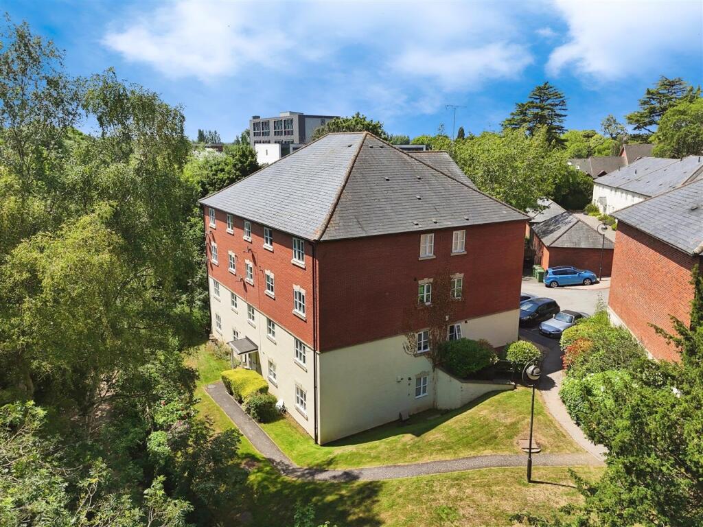 5aefbef3--4A21-B629-E44A7999C5ED-42538-00001BE04C3