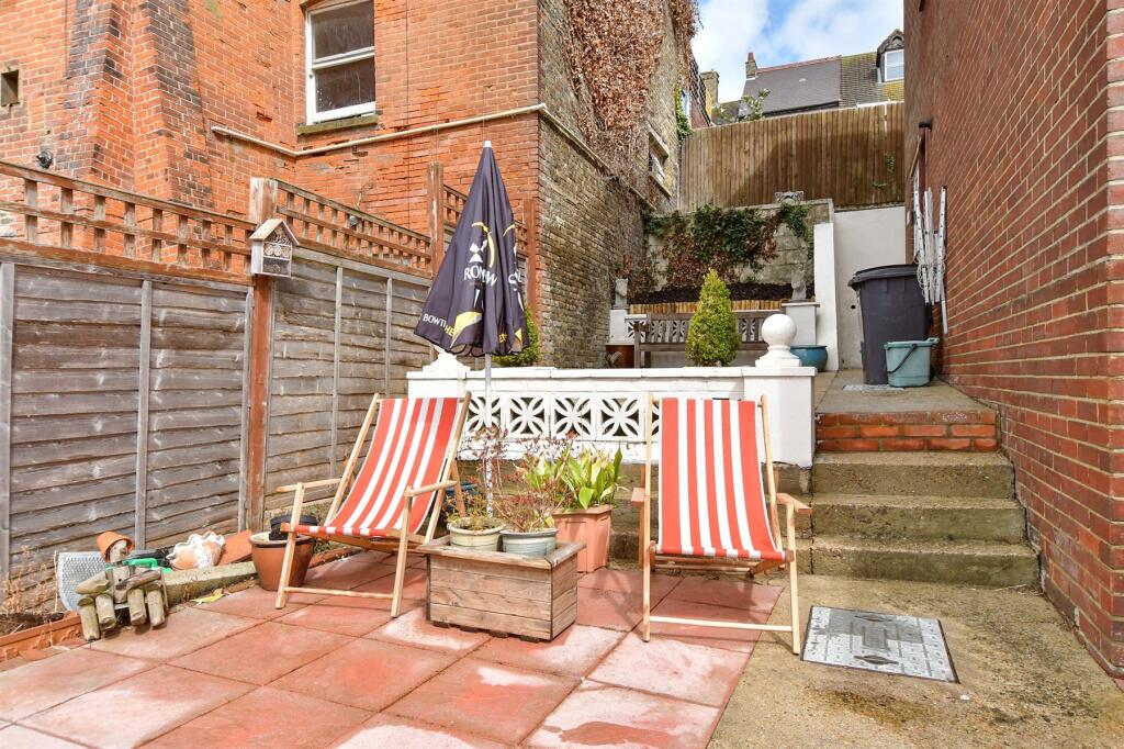 External Lifestyle Photograph