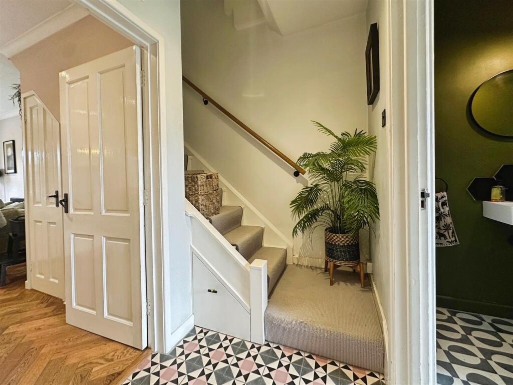 d6abba3c--4DFC-9596-CD4AA6E68AF0-51989-00001354BA3