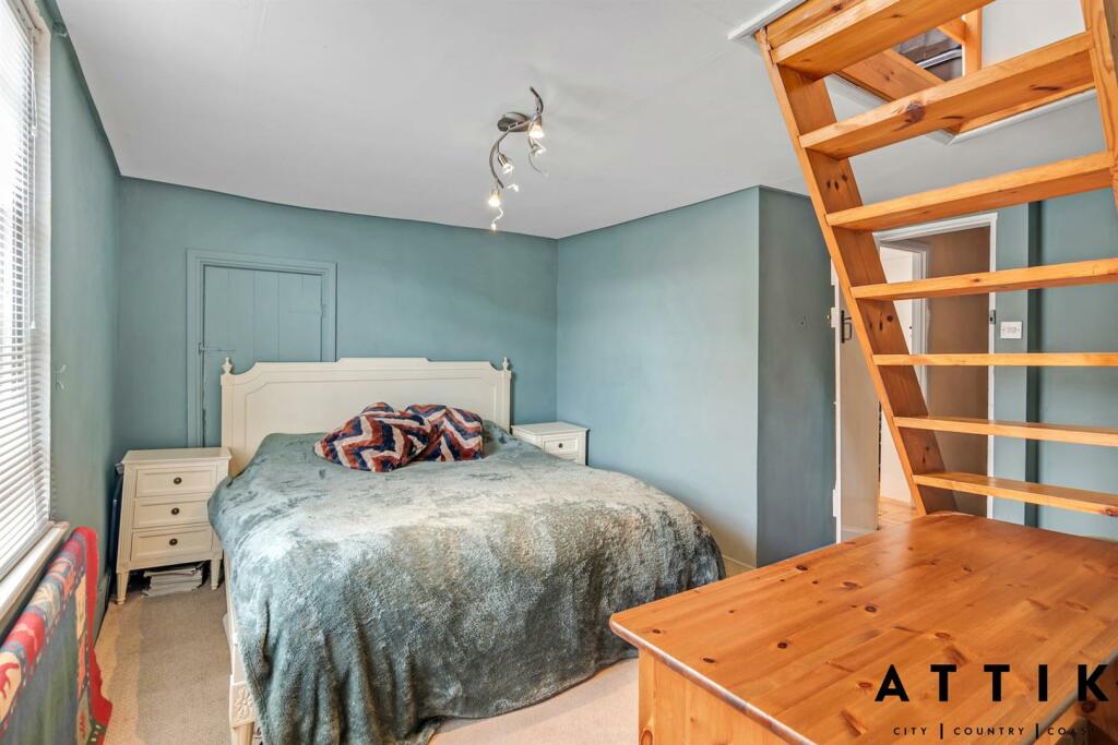 92 London Road, Halesworth, IP19 8LS (1).jpg