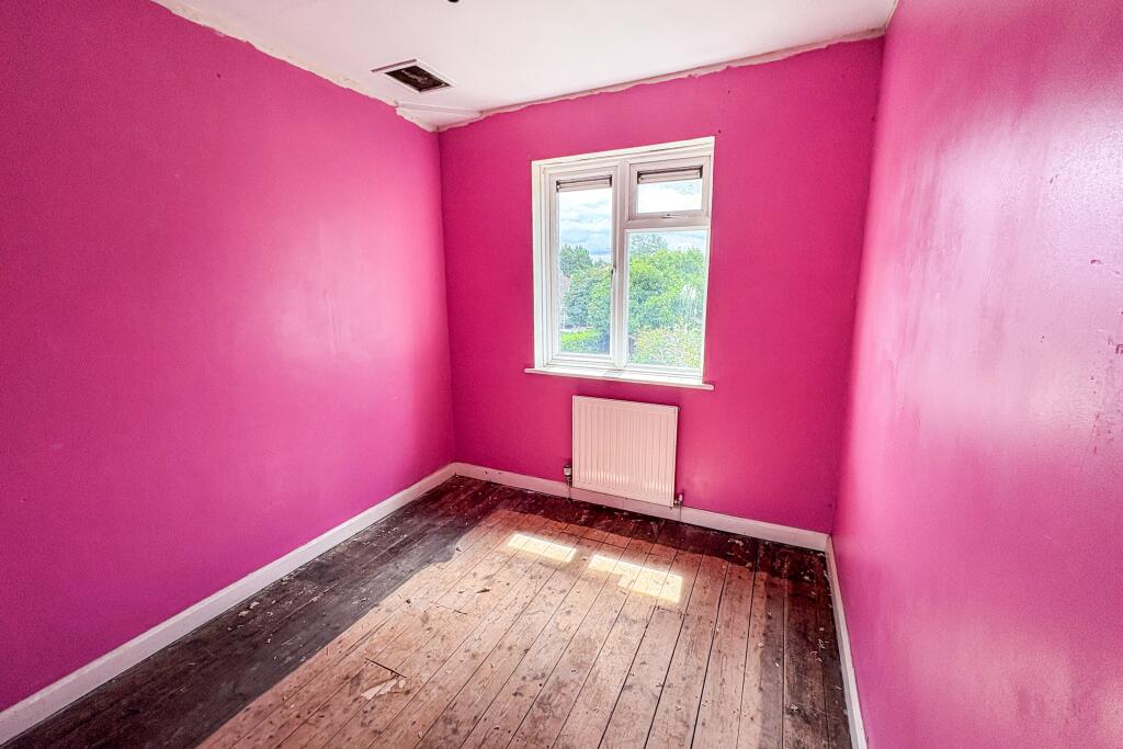 35 Oaklands, Chippenham, Wiltshire, SN15 1RD