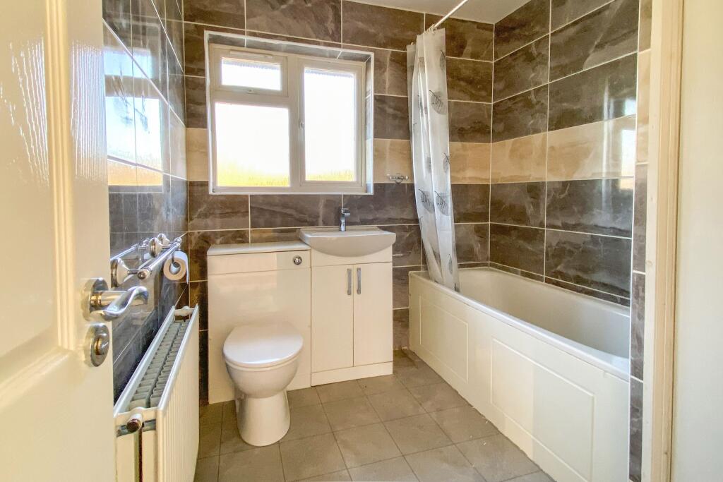 34 Broad Town Road, Broad Town, Swindon SN4 7RB