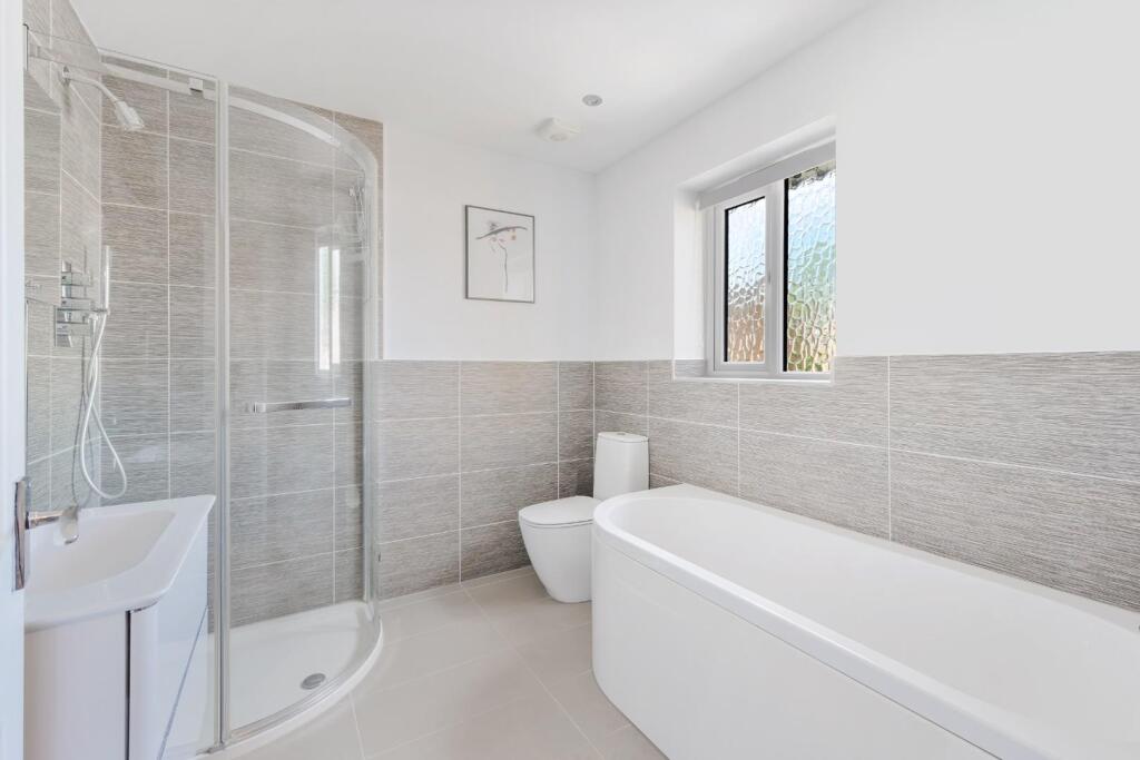 WHITEGATE WAY (11).jpg