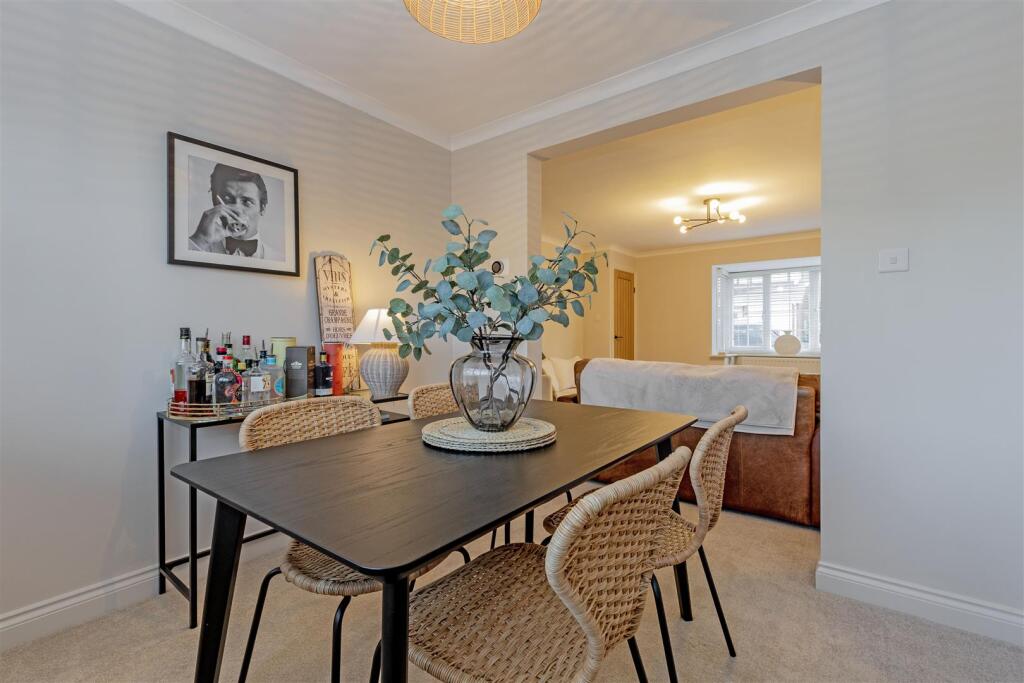 Dining Room-2.jpg
