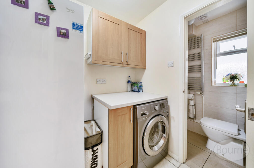 e41739ee-7000-4de...