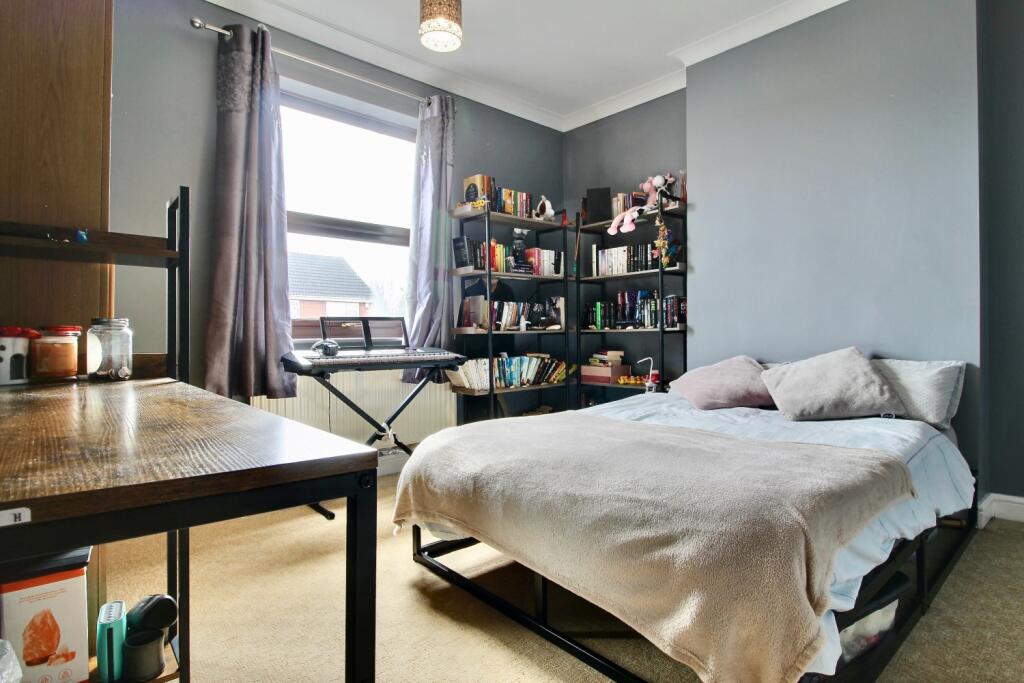 Bedroom 2 - double bedroom