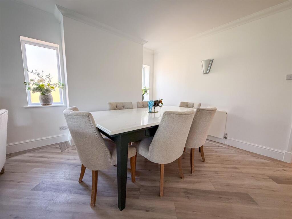 DINING AREA VIEW