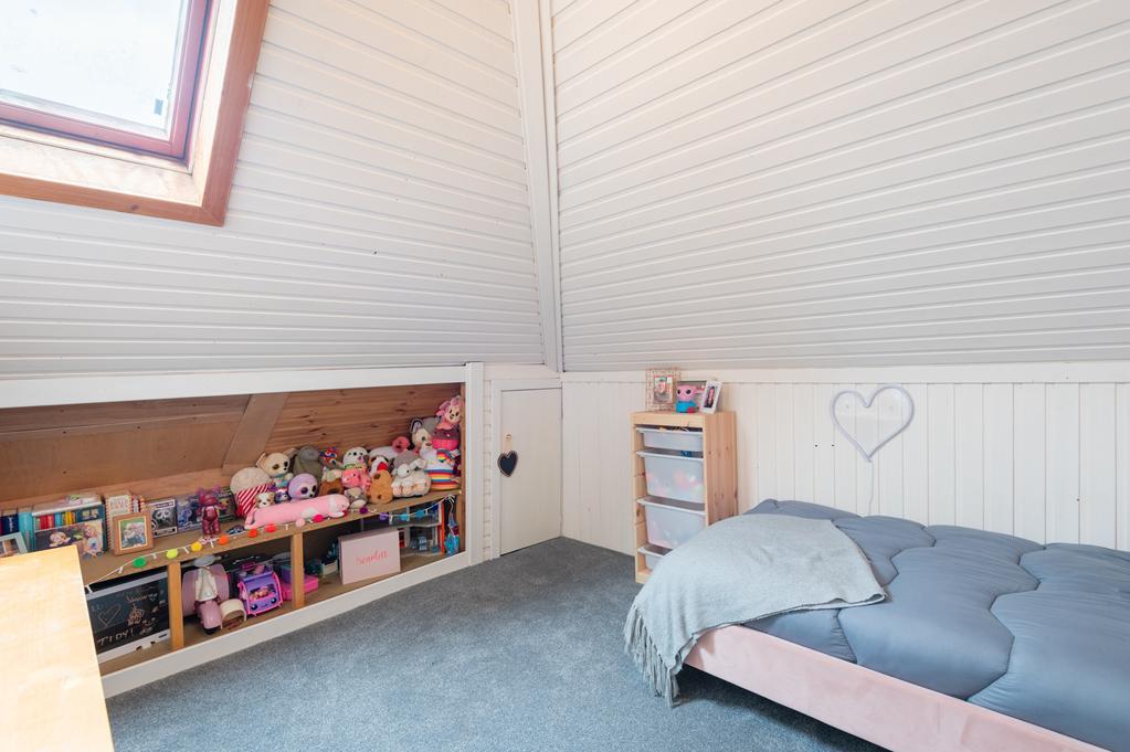 ATTIC ROOM