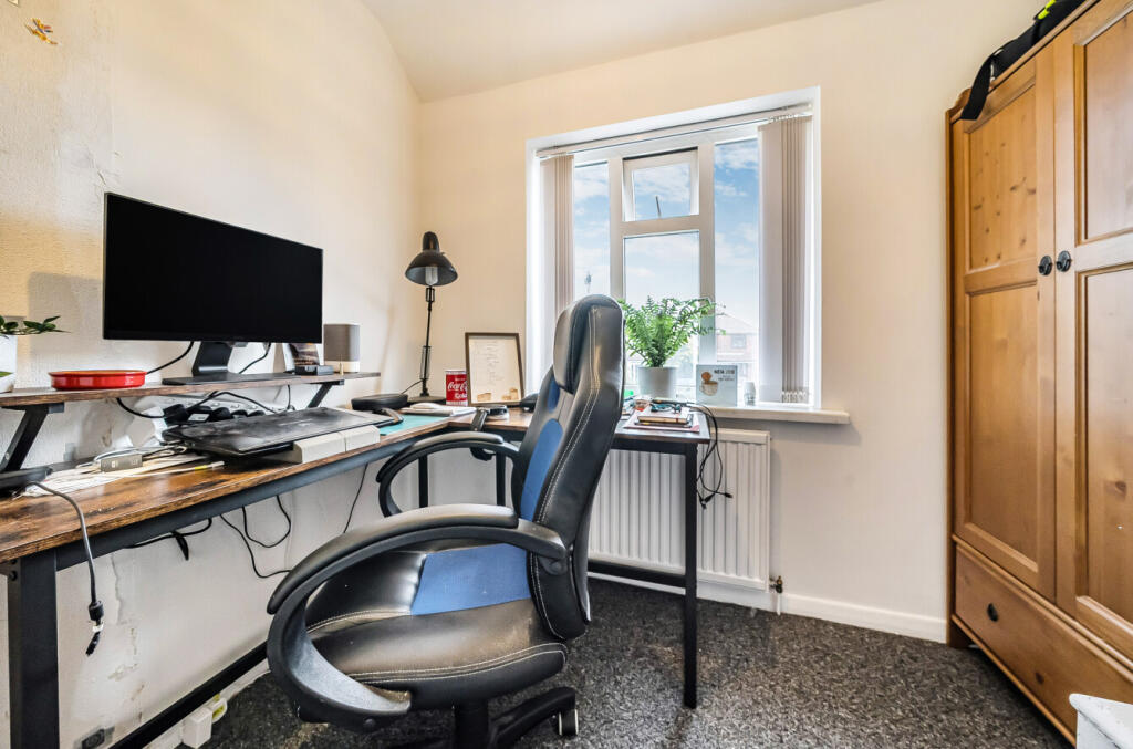 1361616-5-68de9d1...