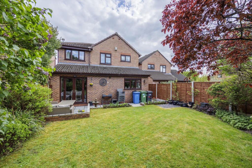 58 Rockhingham close-16