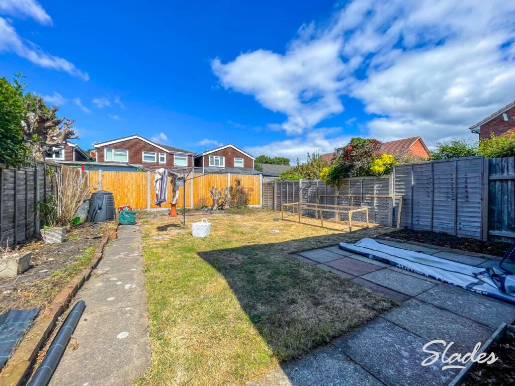 6 bronte garden main