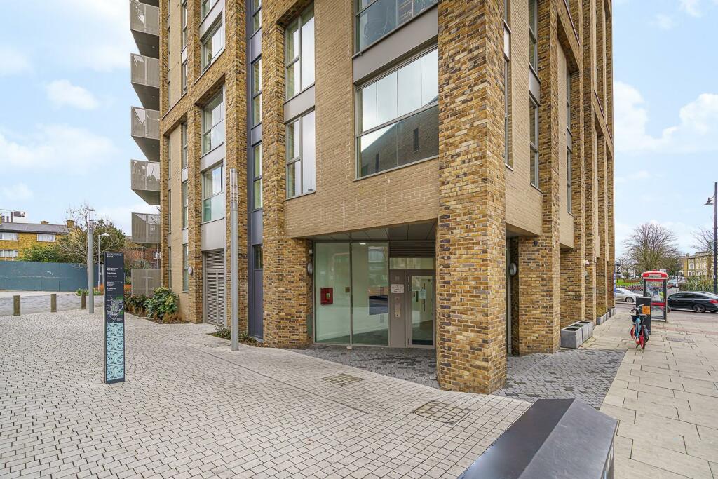 exterior 2.jpg