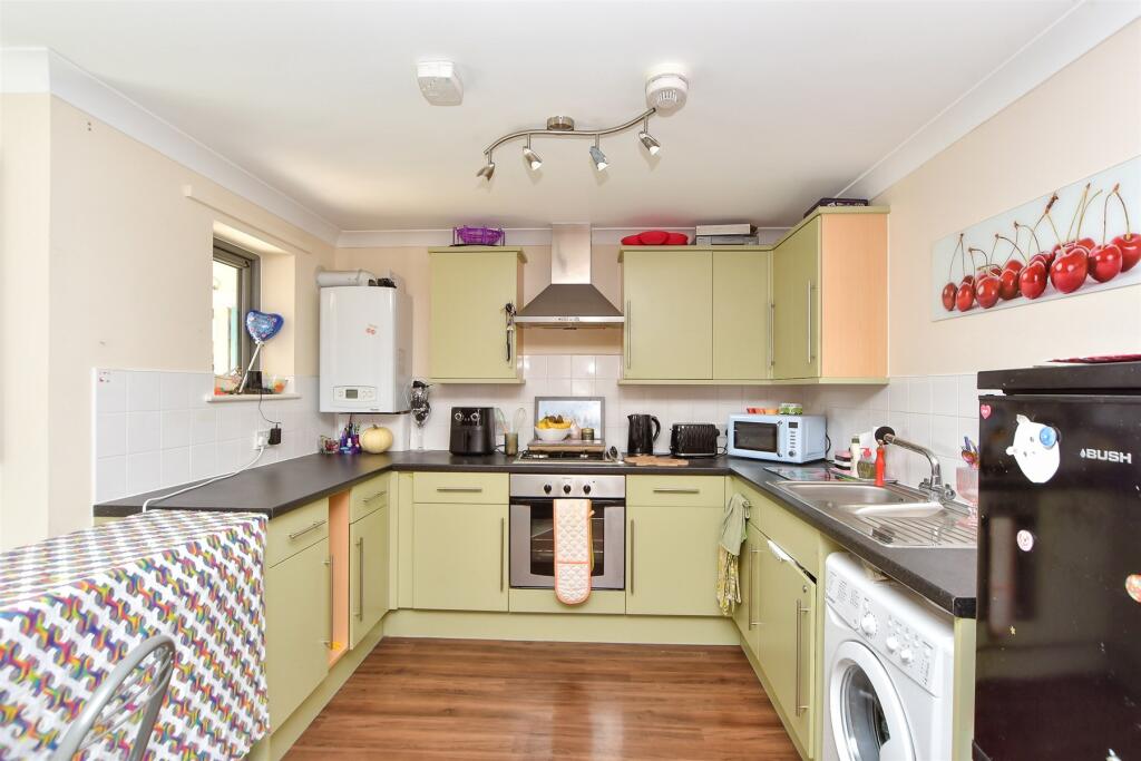 Kitchen / Living Area