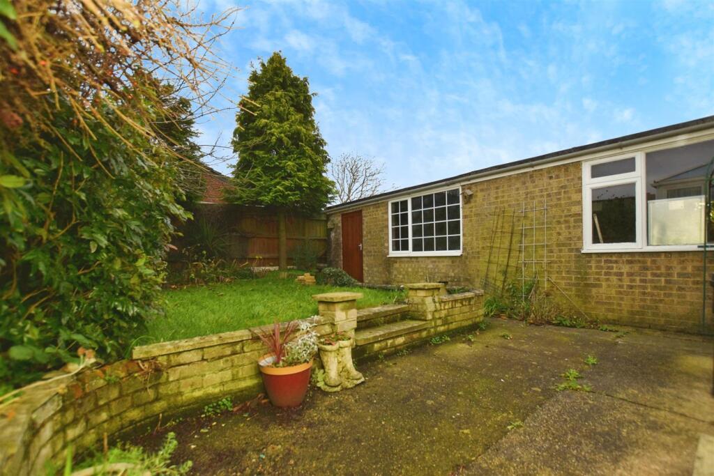 8a64d99a-garden 20b.JPG