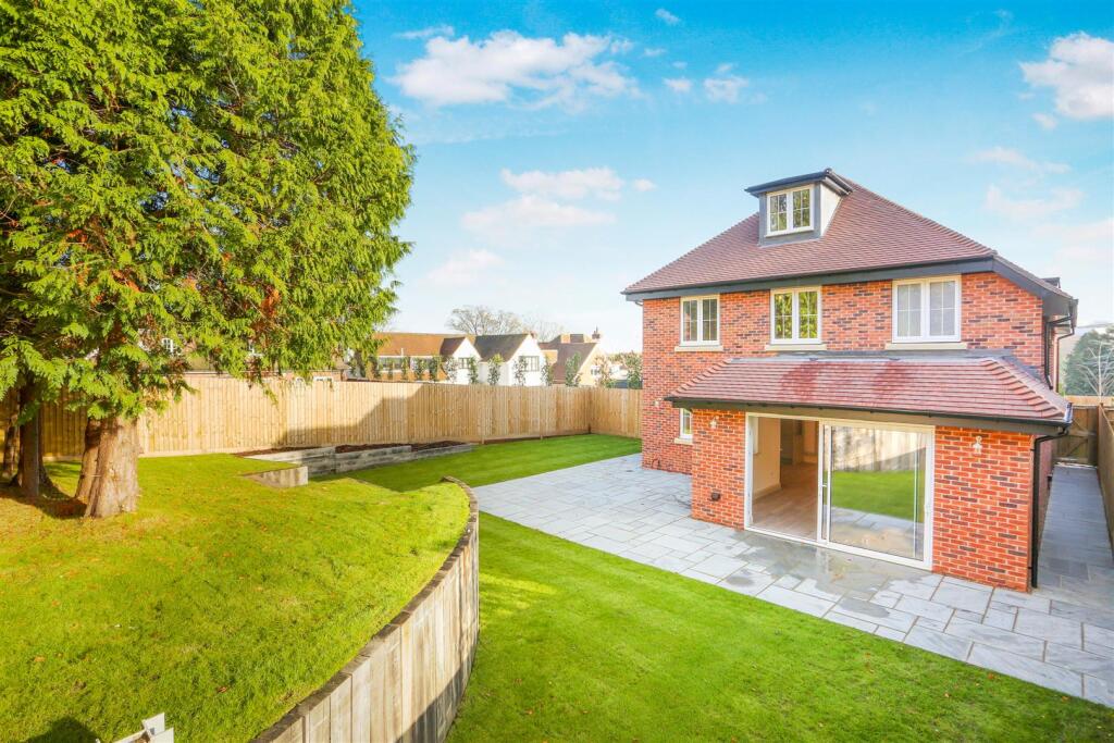 1578342896 - 5 Amberwood Grove -8.jpg