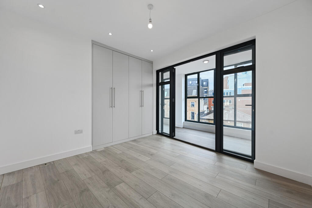 CS - Flat 4, 320 Station Road - 6 (1)