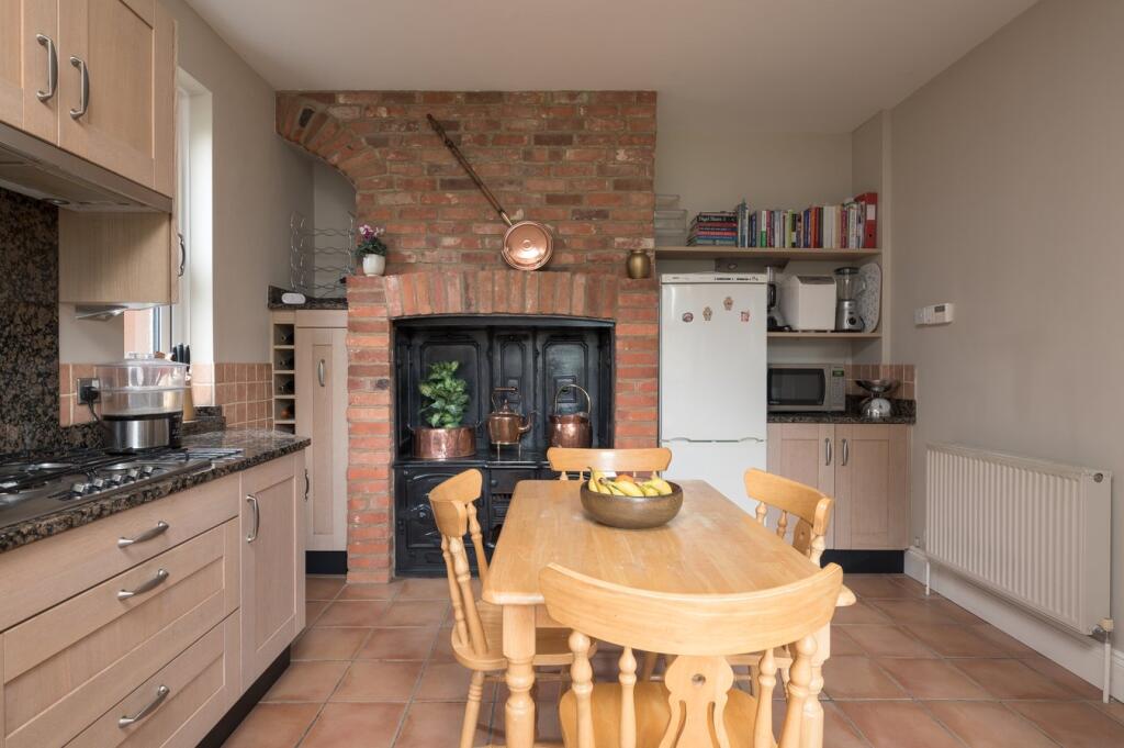 Kitchen / Breakfast Room