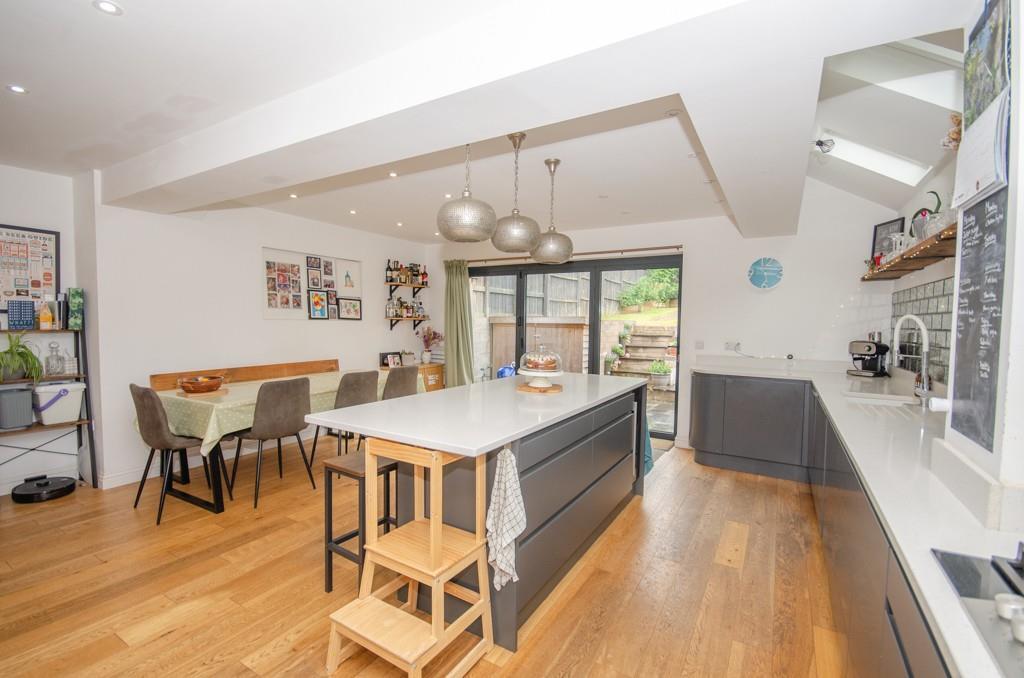 Kitchen-diner pic 2.jpg