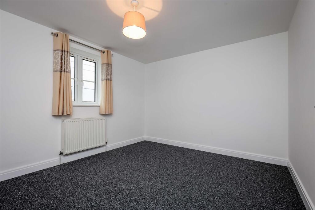 23 Viking Court, Bracebridge Heath, Lincoln-14.jpg