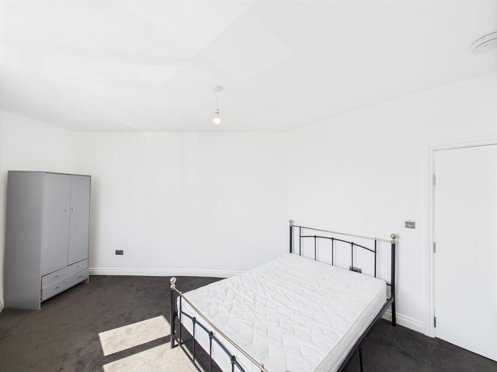 CAM03987G0-PR0101...