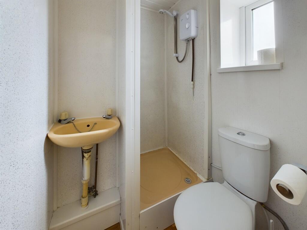 CAM03974G0-PR0101...