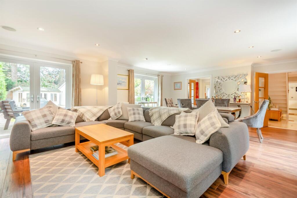 8550186-interior04.jpg