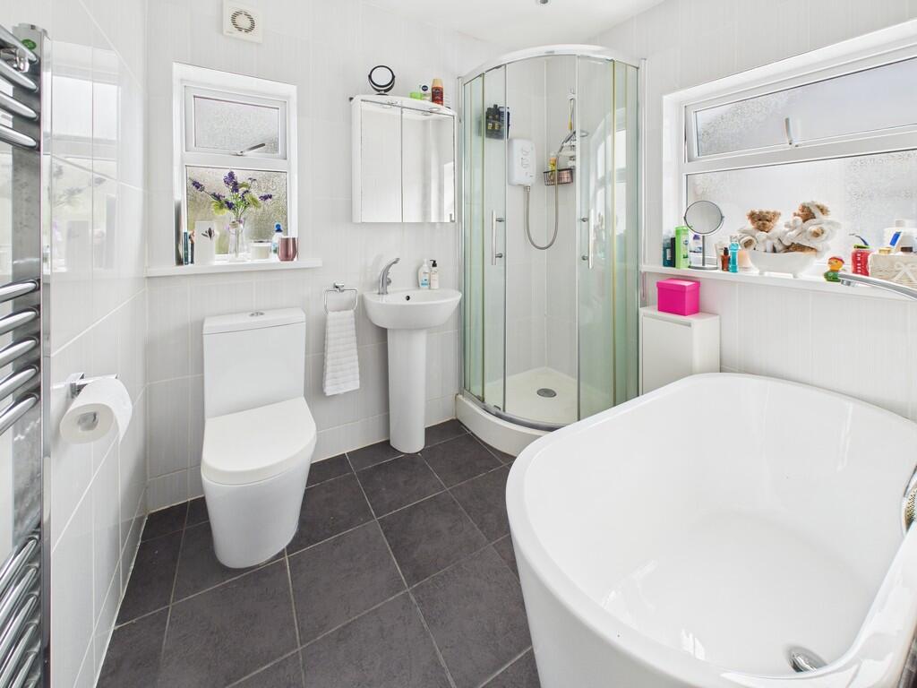 CAM05068G0-PR0014...