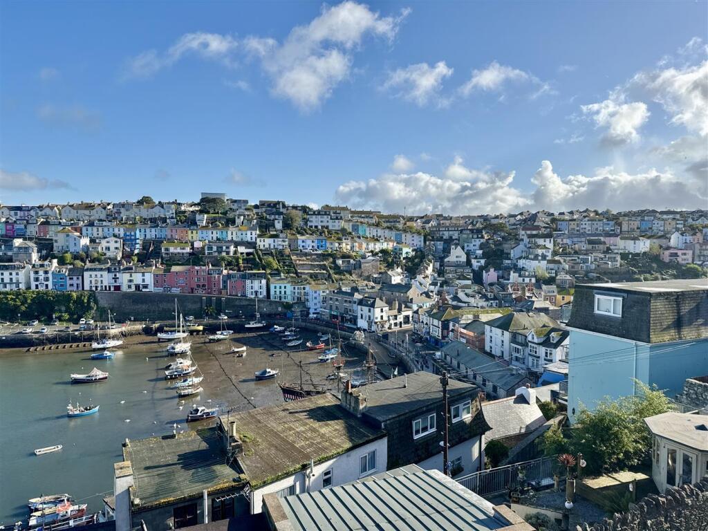 View Towards Quay.JPG