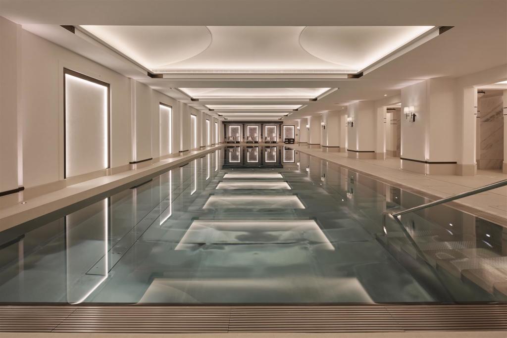 Pool.jpg
