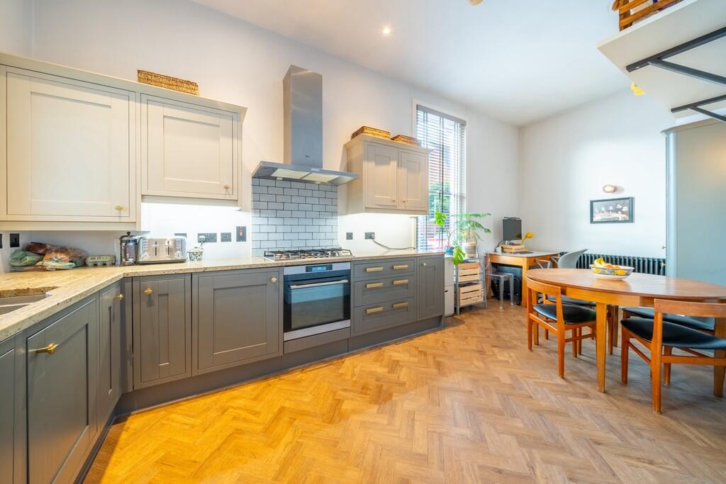 Arlington House, Lenton Avenue, The Park