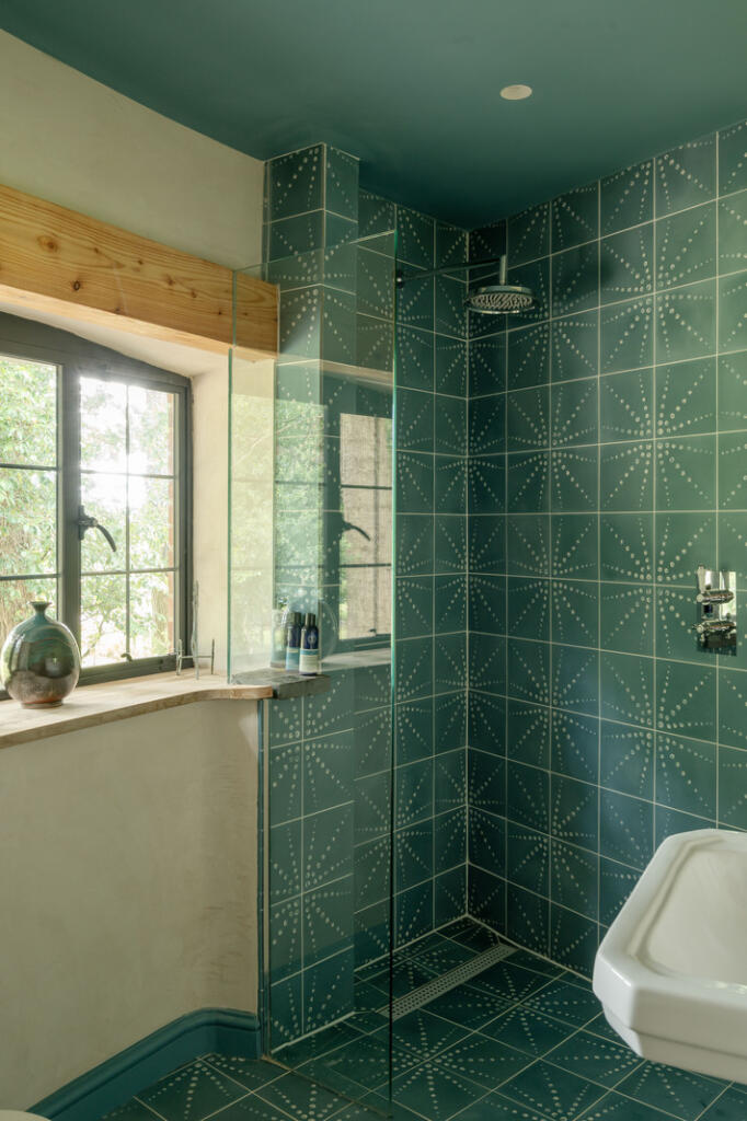 298395 - The Roundhouse, Park Lane, Old Knebwor...