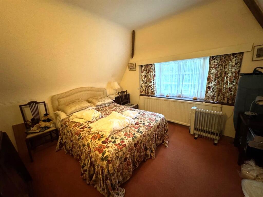 BEDROOM TWO.jpg