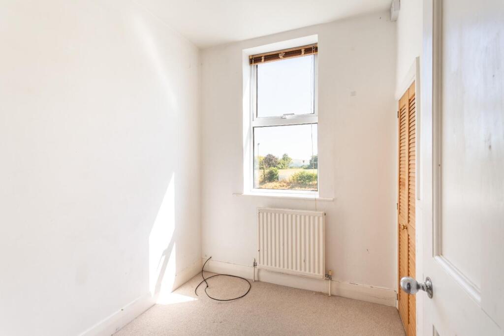 Cranley Nep Town Road-7.jpg