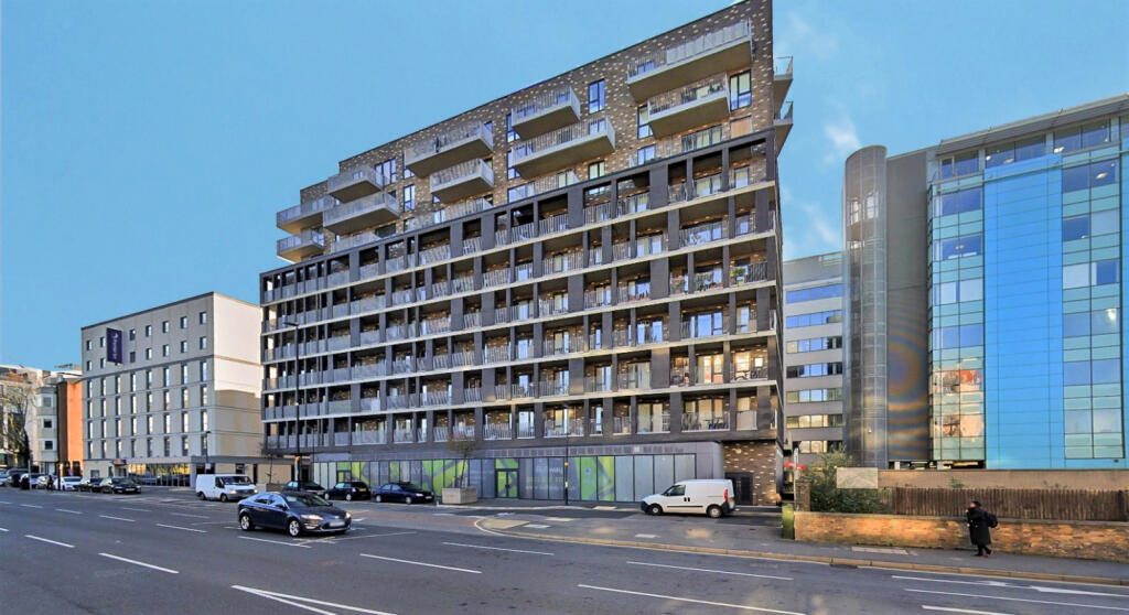 One Bedroom 7th Floor Flat To Rent