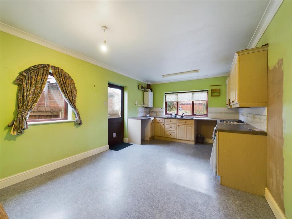 DINING KITCHEN