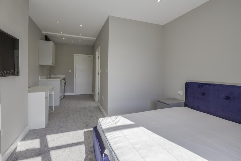 378GOLDHAWKROAD-W...
